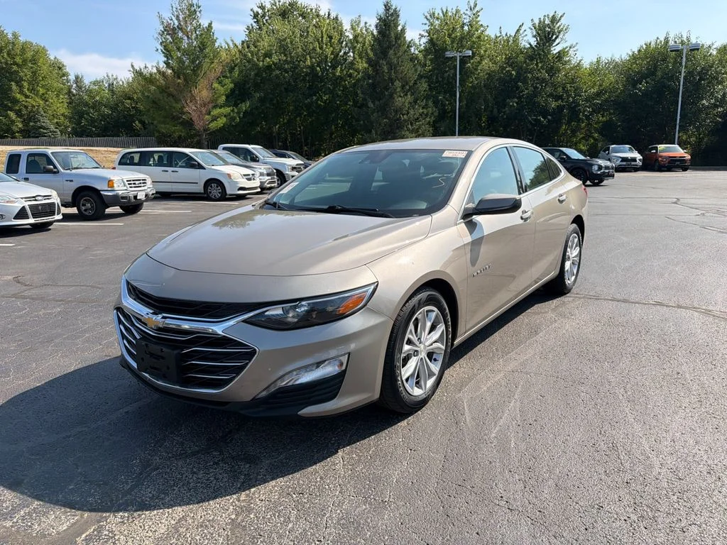 Used 2024 Mineral Gray Metallic Chevrolet LT image 7
