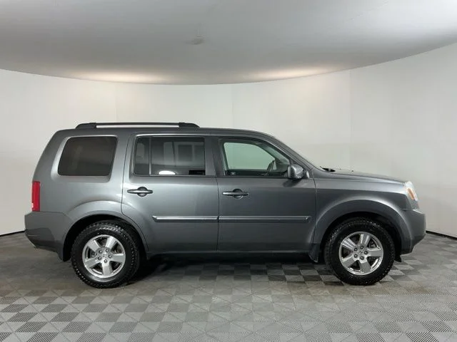 Used 2011  Honda EX image 4