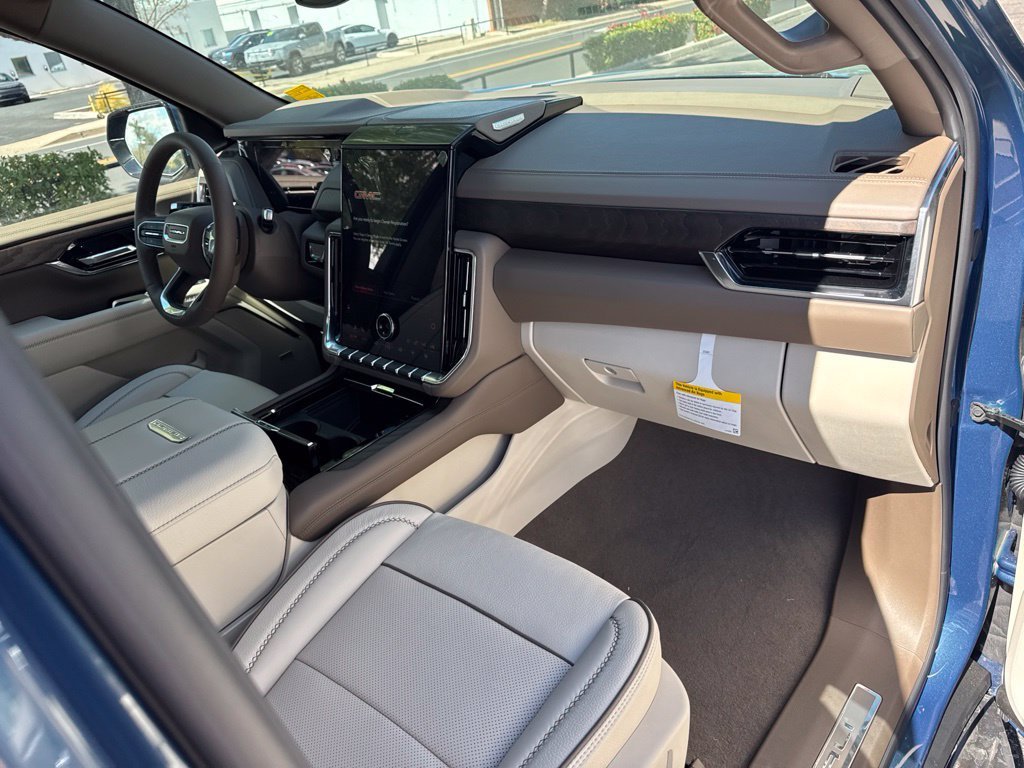2026 GMC Yukon XL Denali - Photo 26