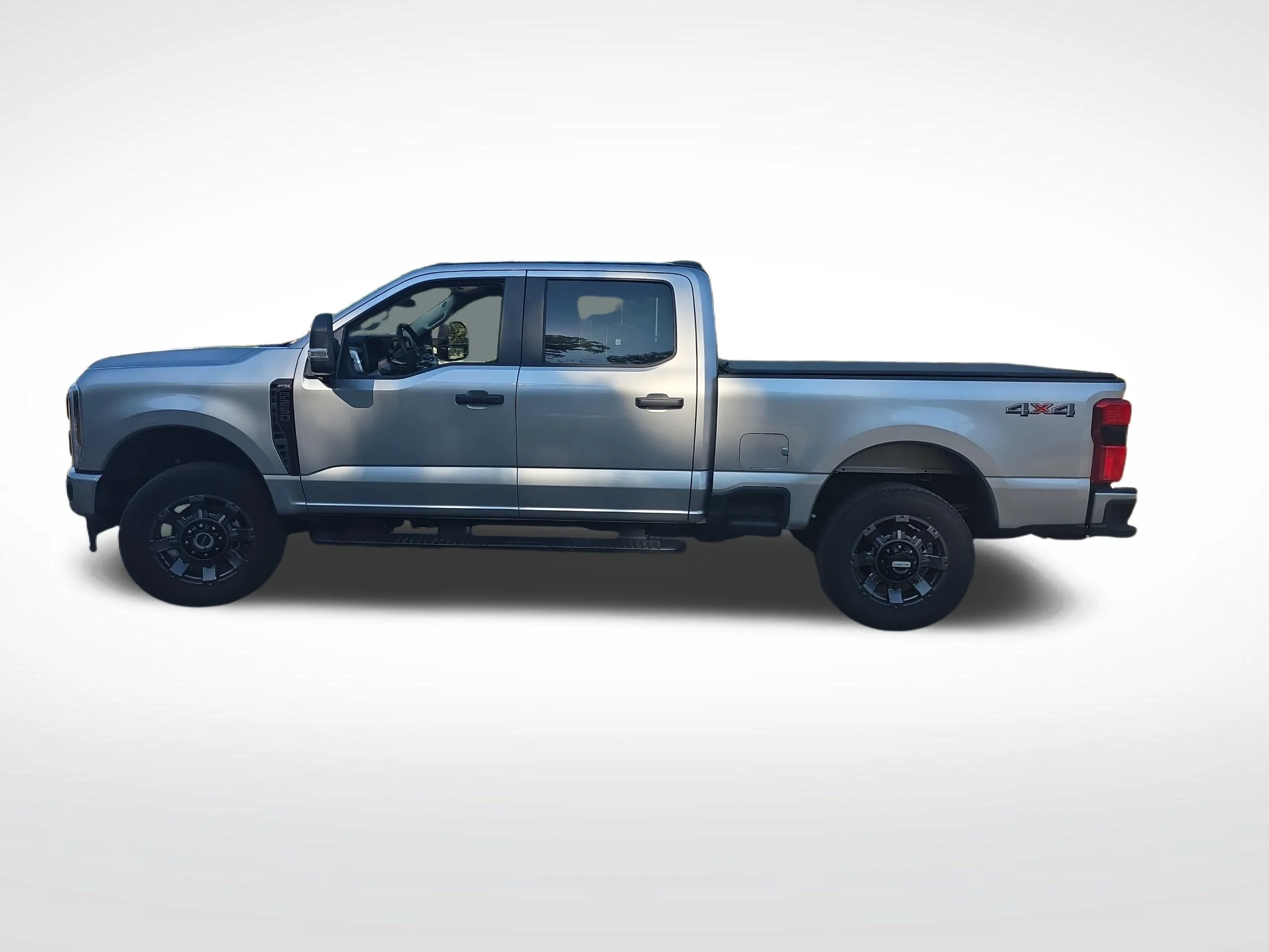 Used 2024 Iconic Silver Metallic Ford XL image 8