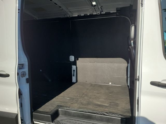 Certified Used 2023 Oxford White Ford Base image 3