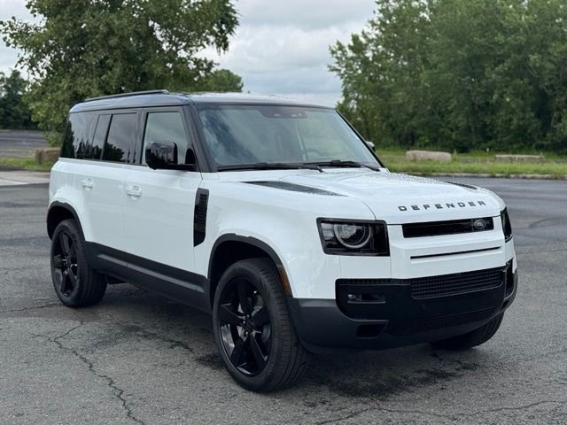 New 2026 Fuji White Land Rover S image 7