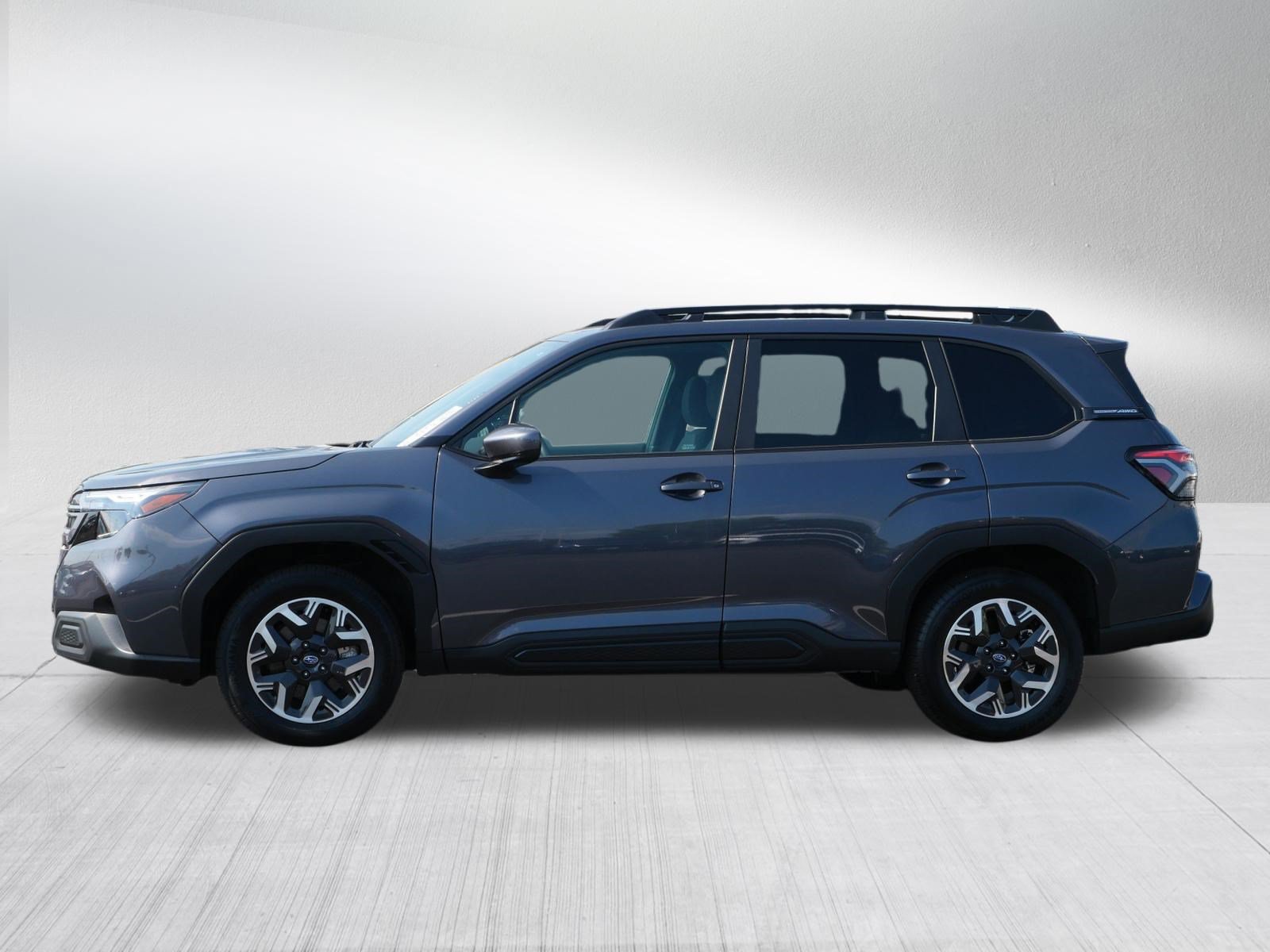 Used 2026 Magnetite Gray Metallic Subaru Premium image 4