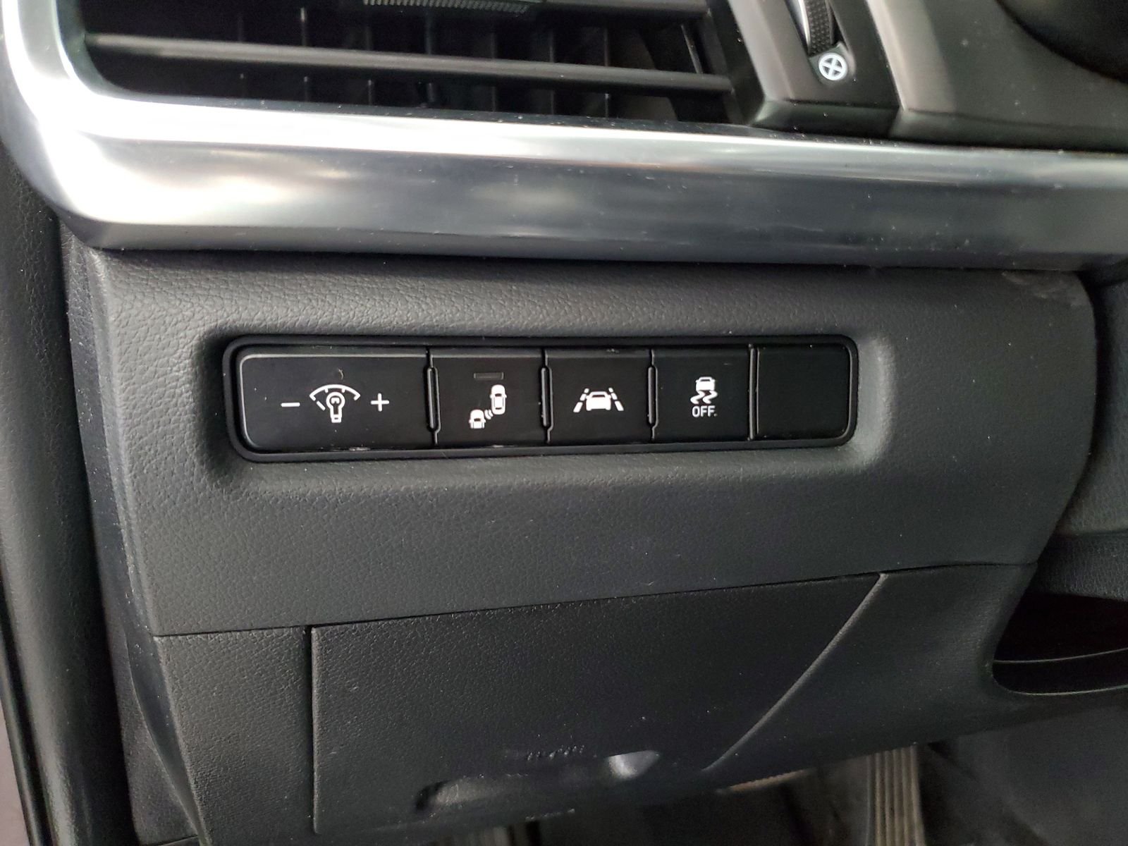 Used 2022 Purple Kia LX image 17
