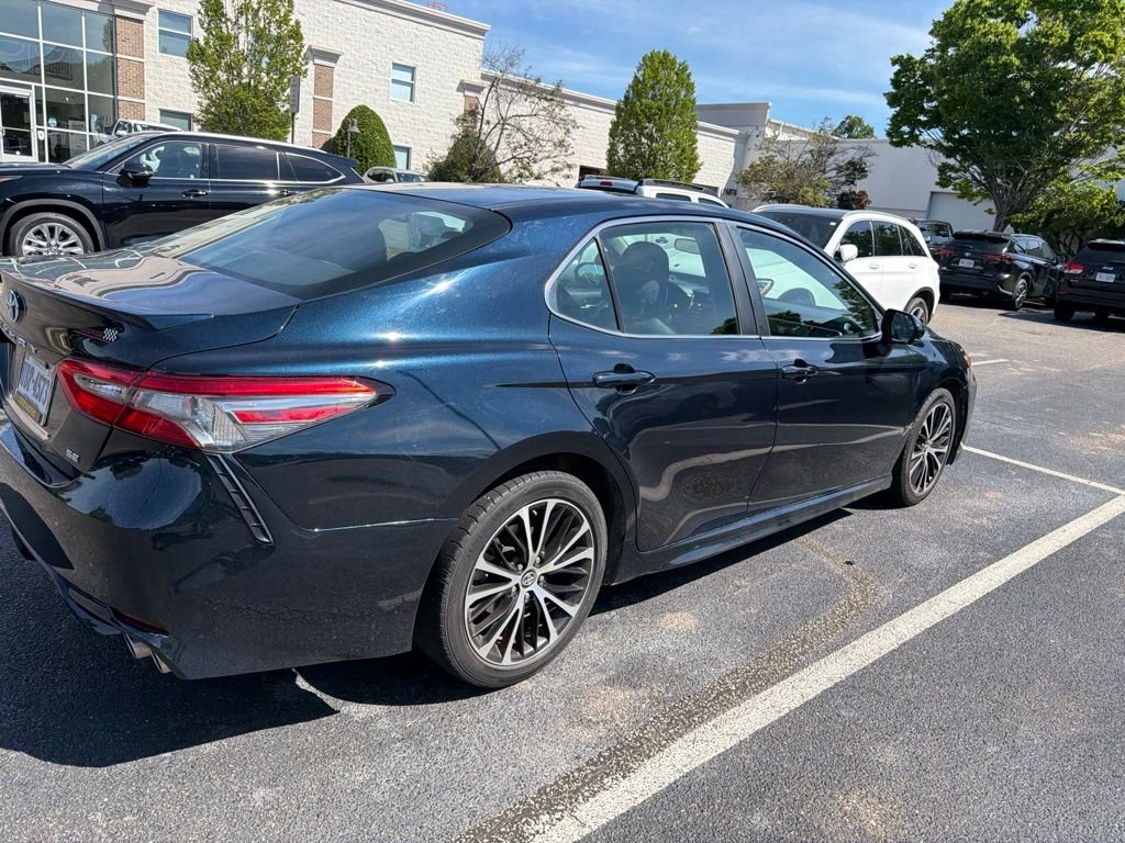 Used 2018 Blue Toyota SE image 2