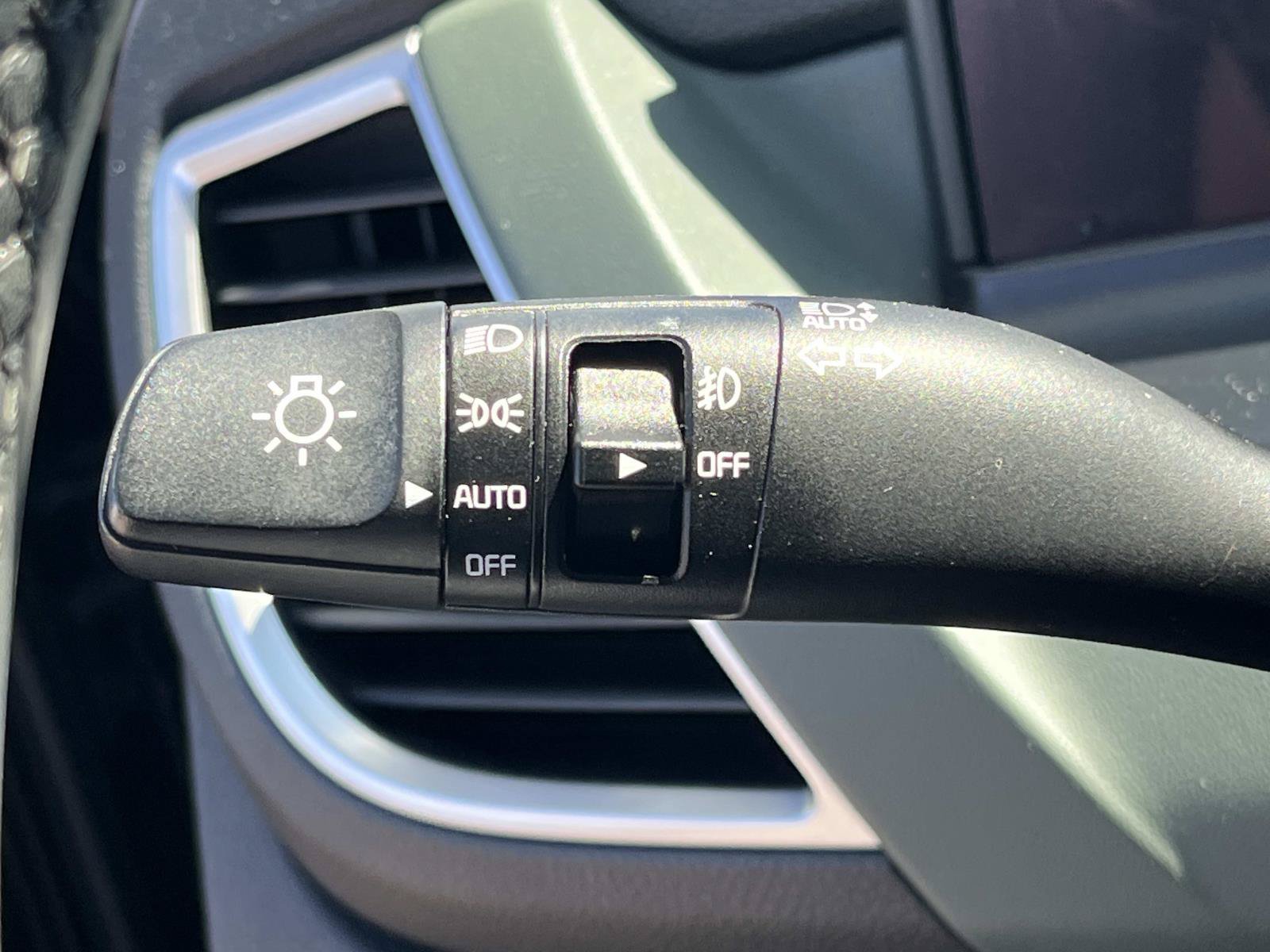 Used 2024 Fusion Black Kia SX image 39