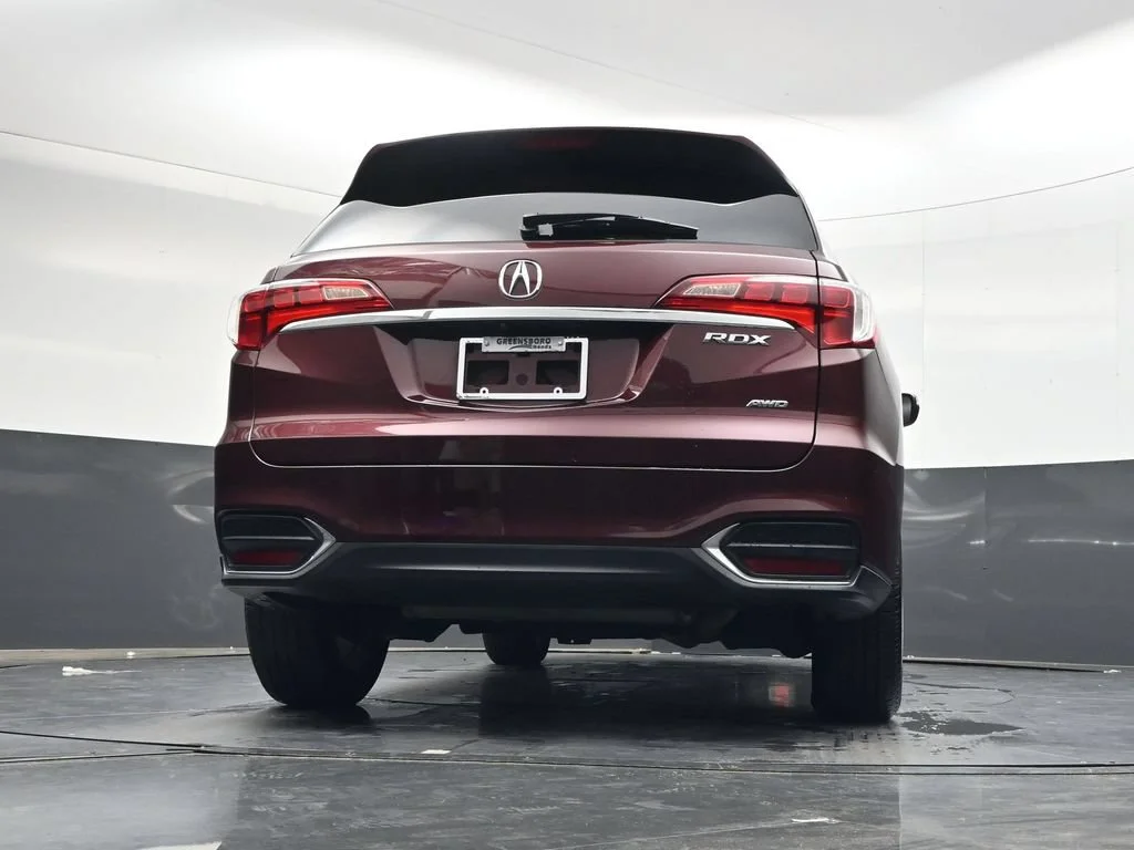 Used 2018  Acura Technology Package image 34