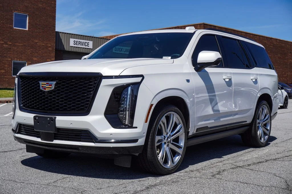 Used 2025 White Cadillac Sport image 4