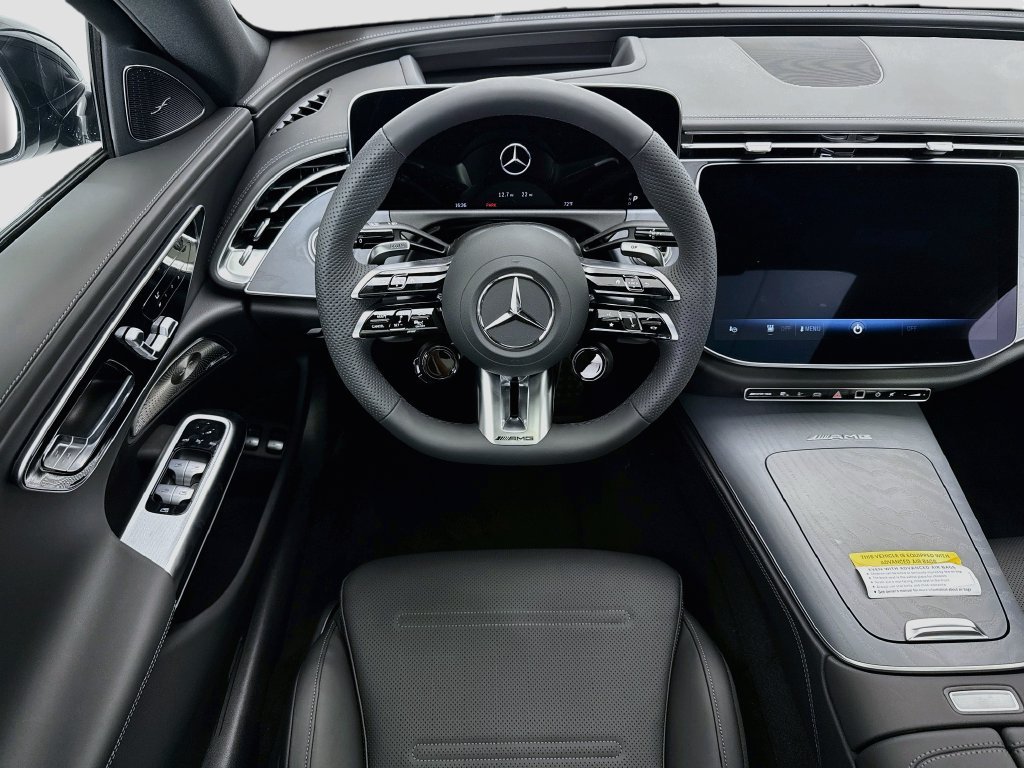 New 2027 MANUFAKTUR Moonlight White Magno Mercedes-Benz E 53 AMG® image 11