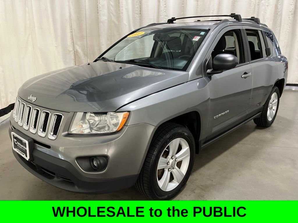 Used 2012 Gray Jeep Latitude image 17