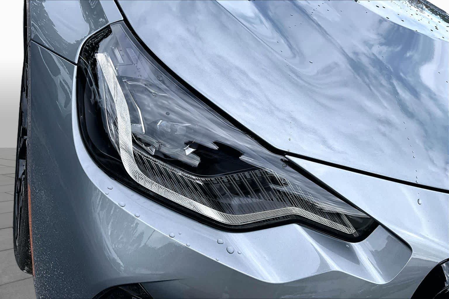 New 2027 Skyscraper Grey Metallic BMW M240i xDrive image 13