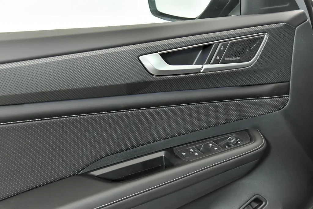 2026 Volkswagen Atlas Cross Sport SEL Premium R-LINE - Photo 9