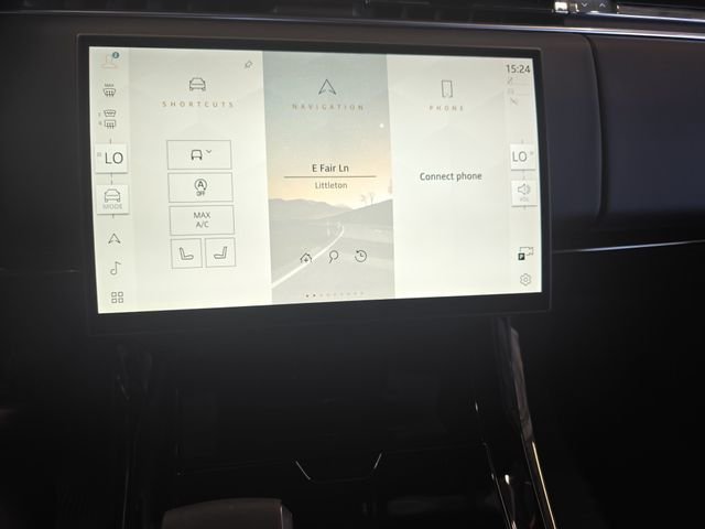 New 2026 Fuji White Land Rover SE image 15
