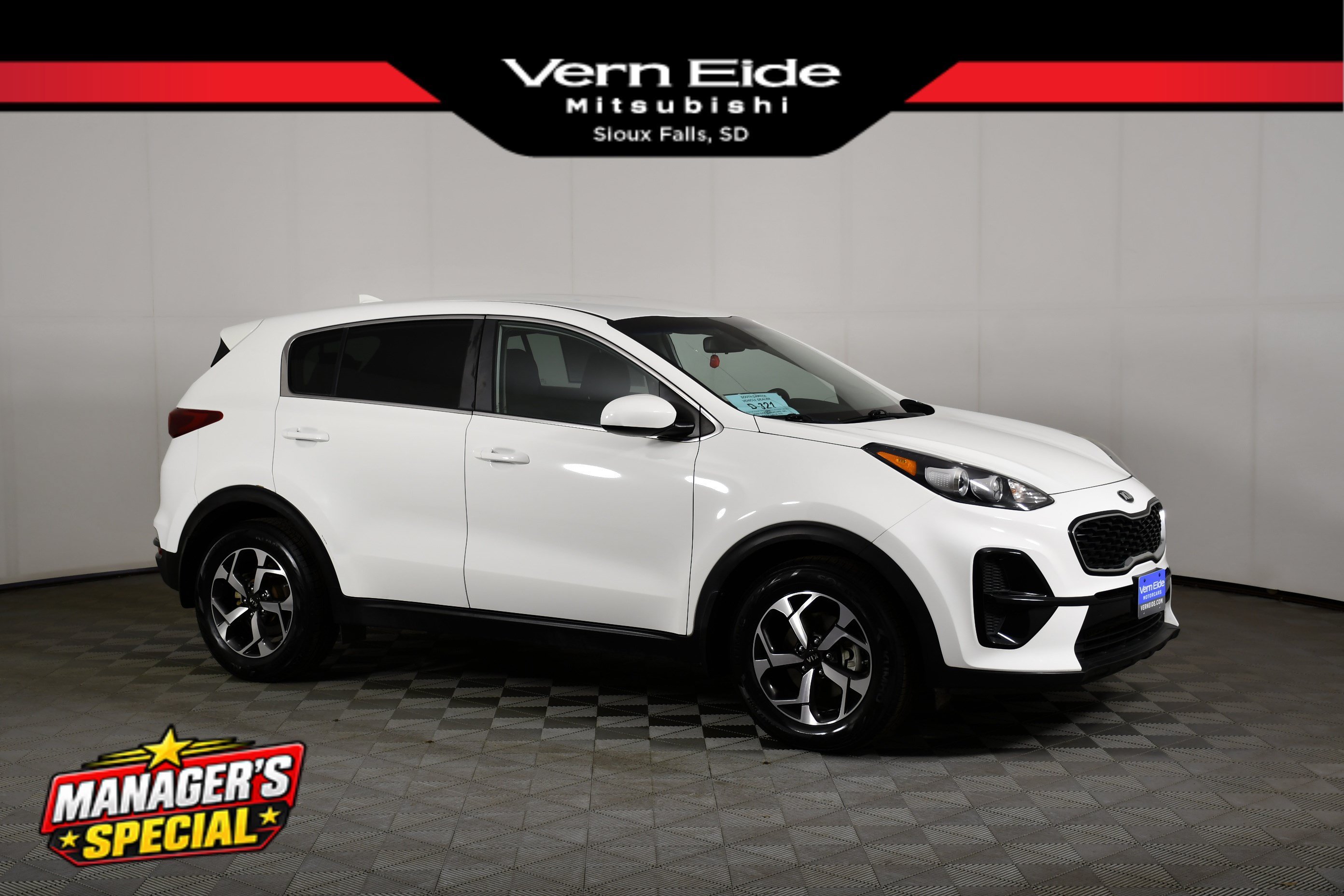 Used 2021 Clear White Kia LX image 1