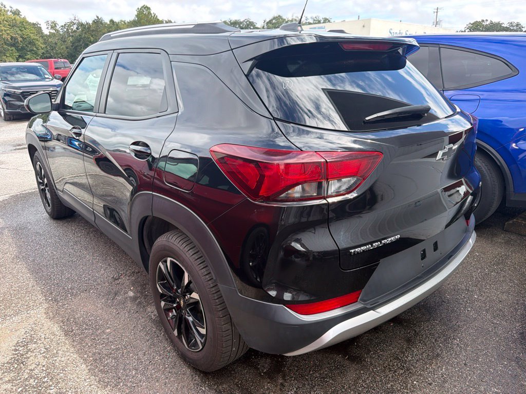 Used 2023 Black Chevrolet LT image 5