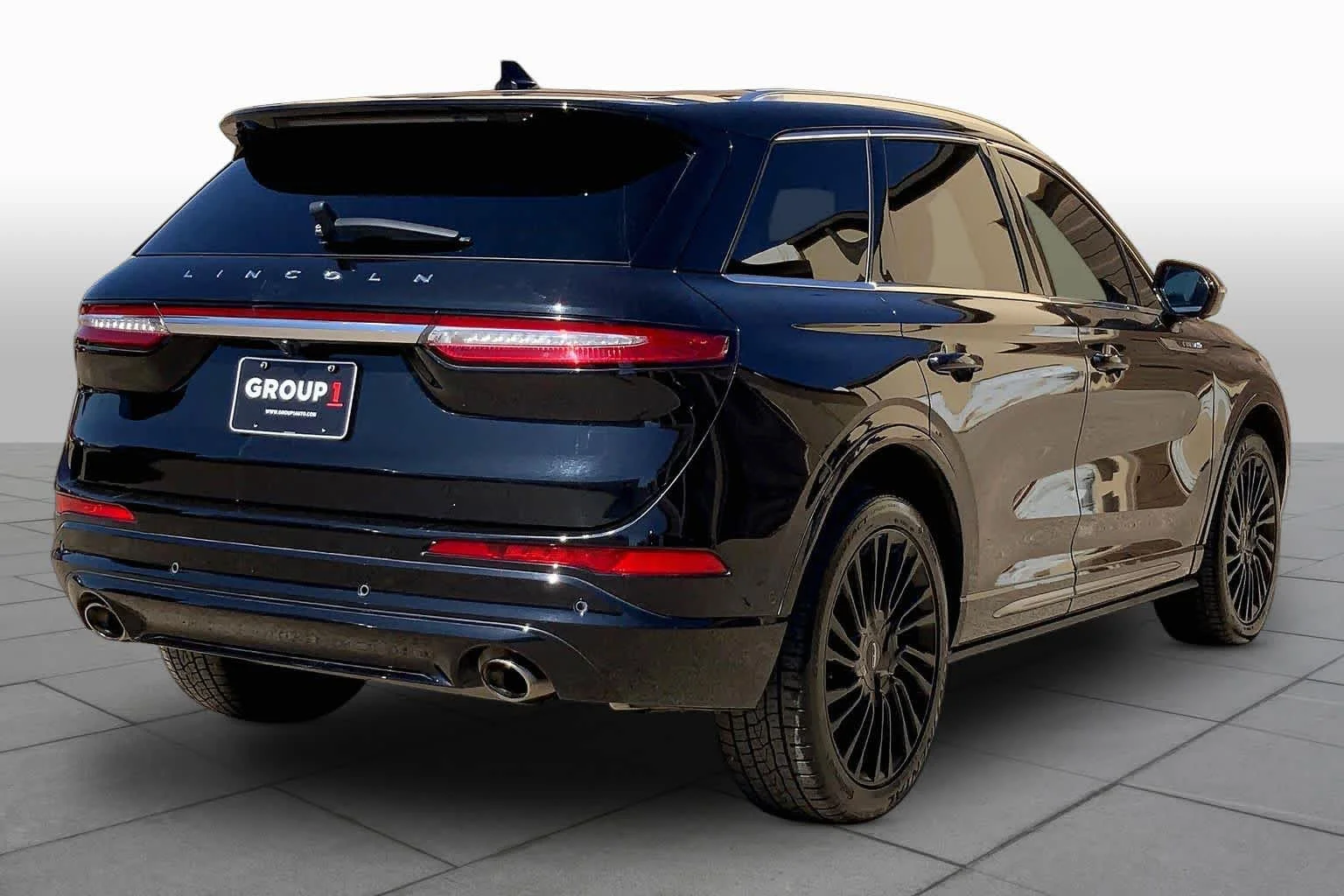 Used 2021 Infinite Black Lincoln Reserve image 13