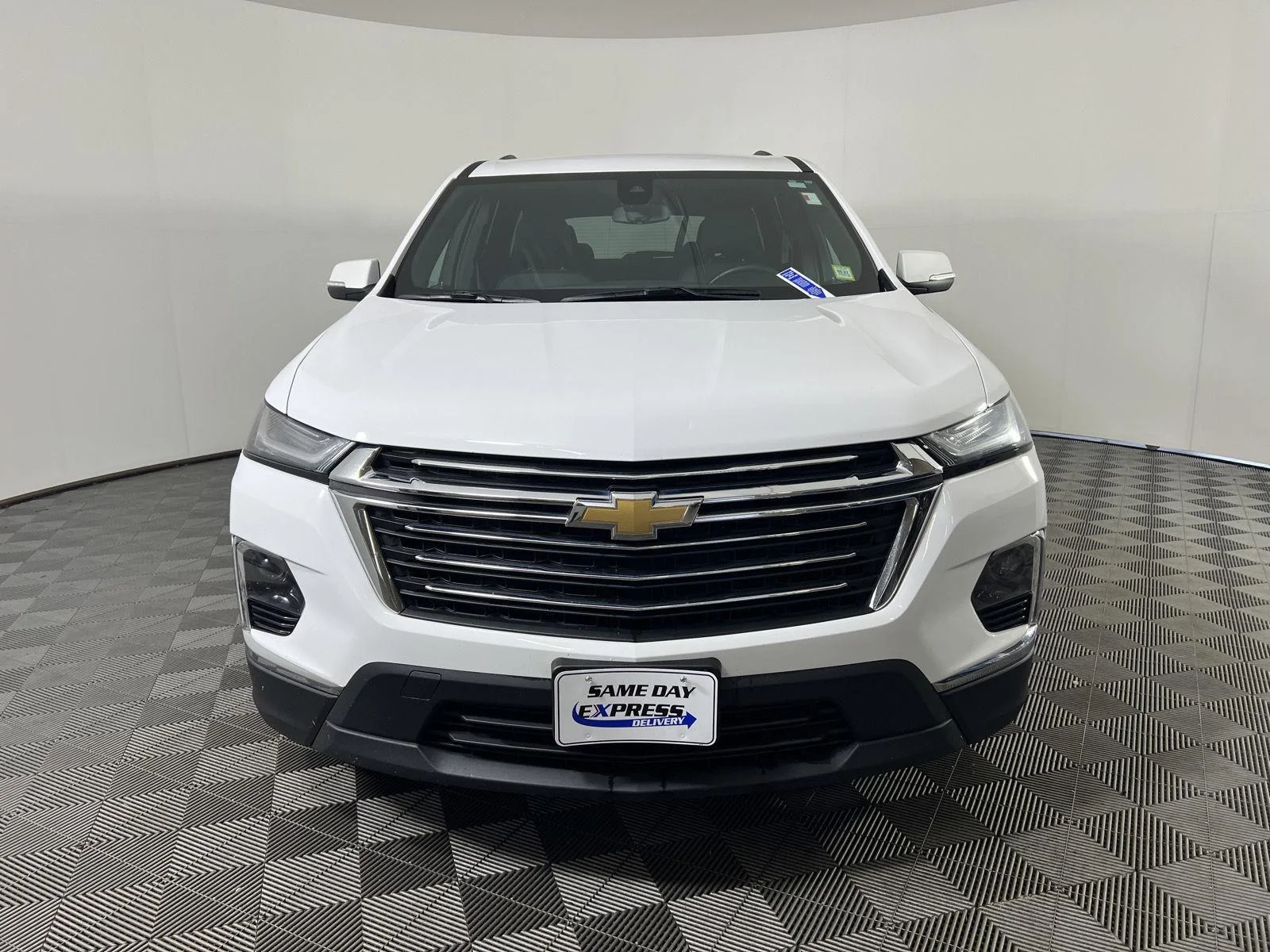 Used 2023 Summit White Chevrolet LT image 32
