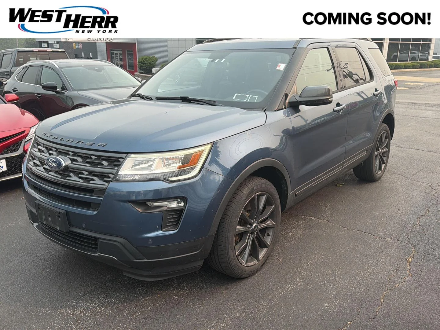 Used 2018 Blue Ford XLT image 1
