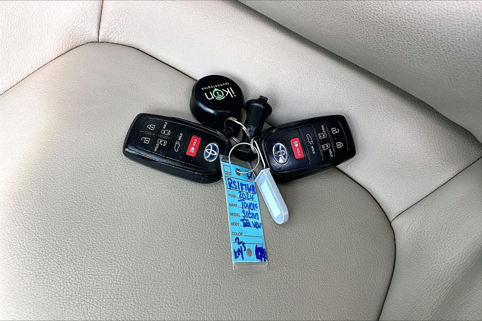 Used 2024 Ruby Flare Pearl Toyota XLE image 15