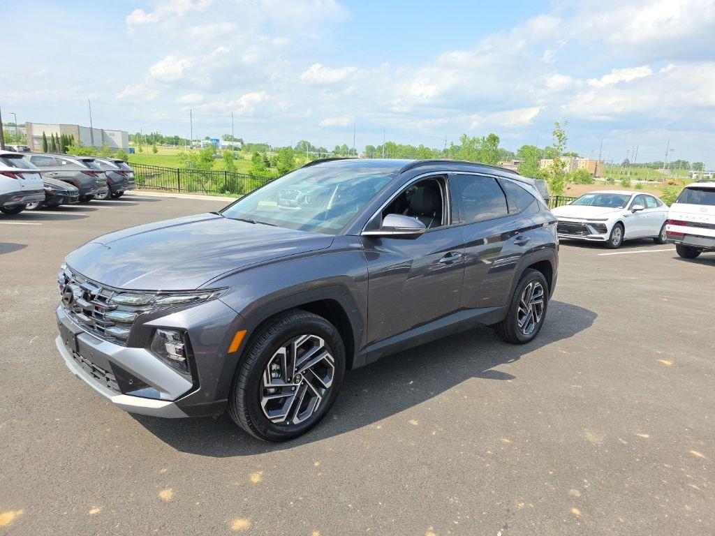 2025 Hyundai Tucson Limited HEV AWD's photo