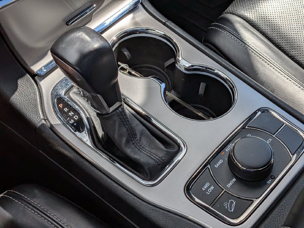 Used 2021 Black Jeep Limited image 21
