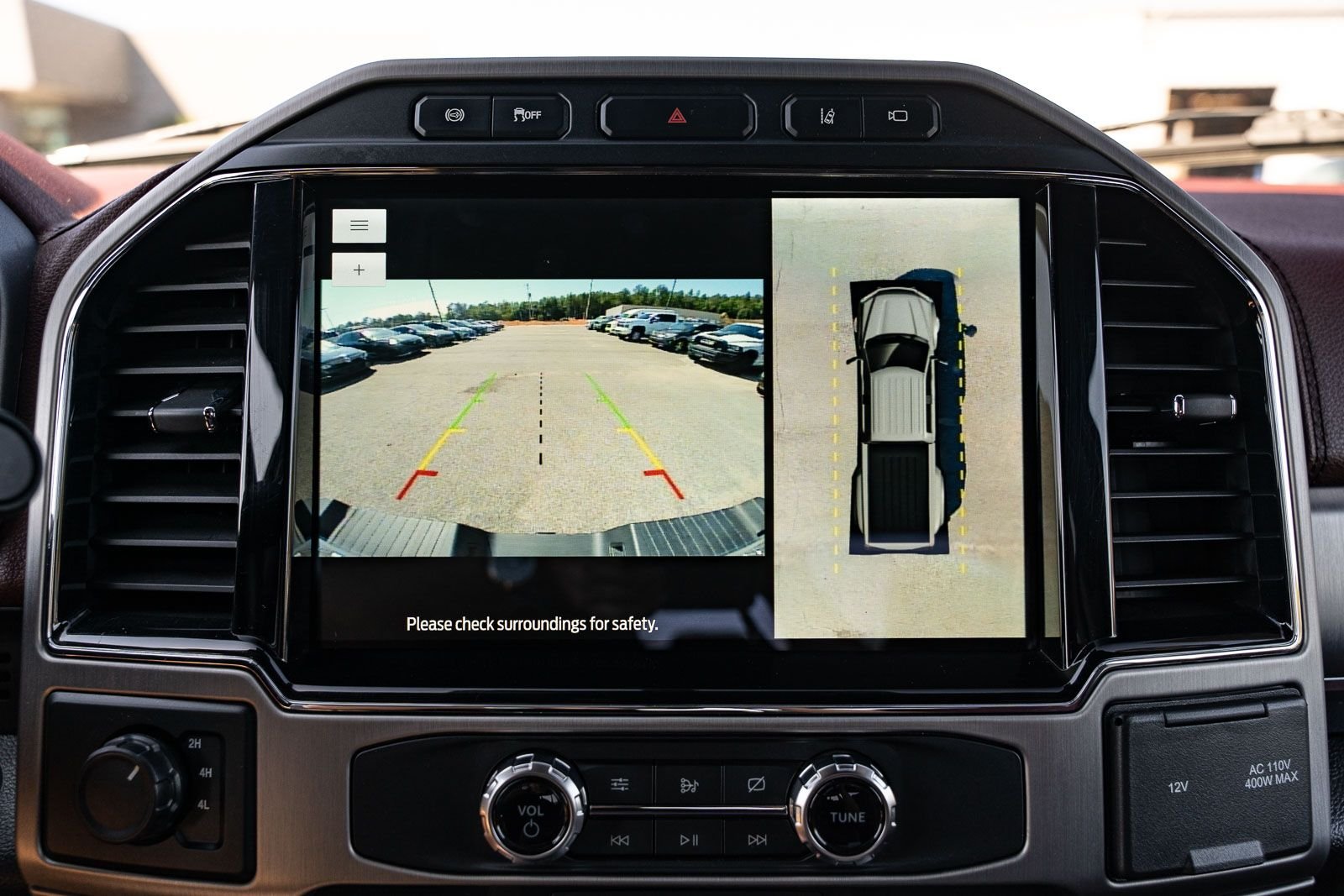 Certified Used 2022  Ford Platinum image 36