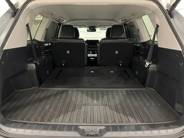 Used 2024 Silver Toyota XLE image 18