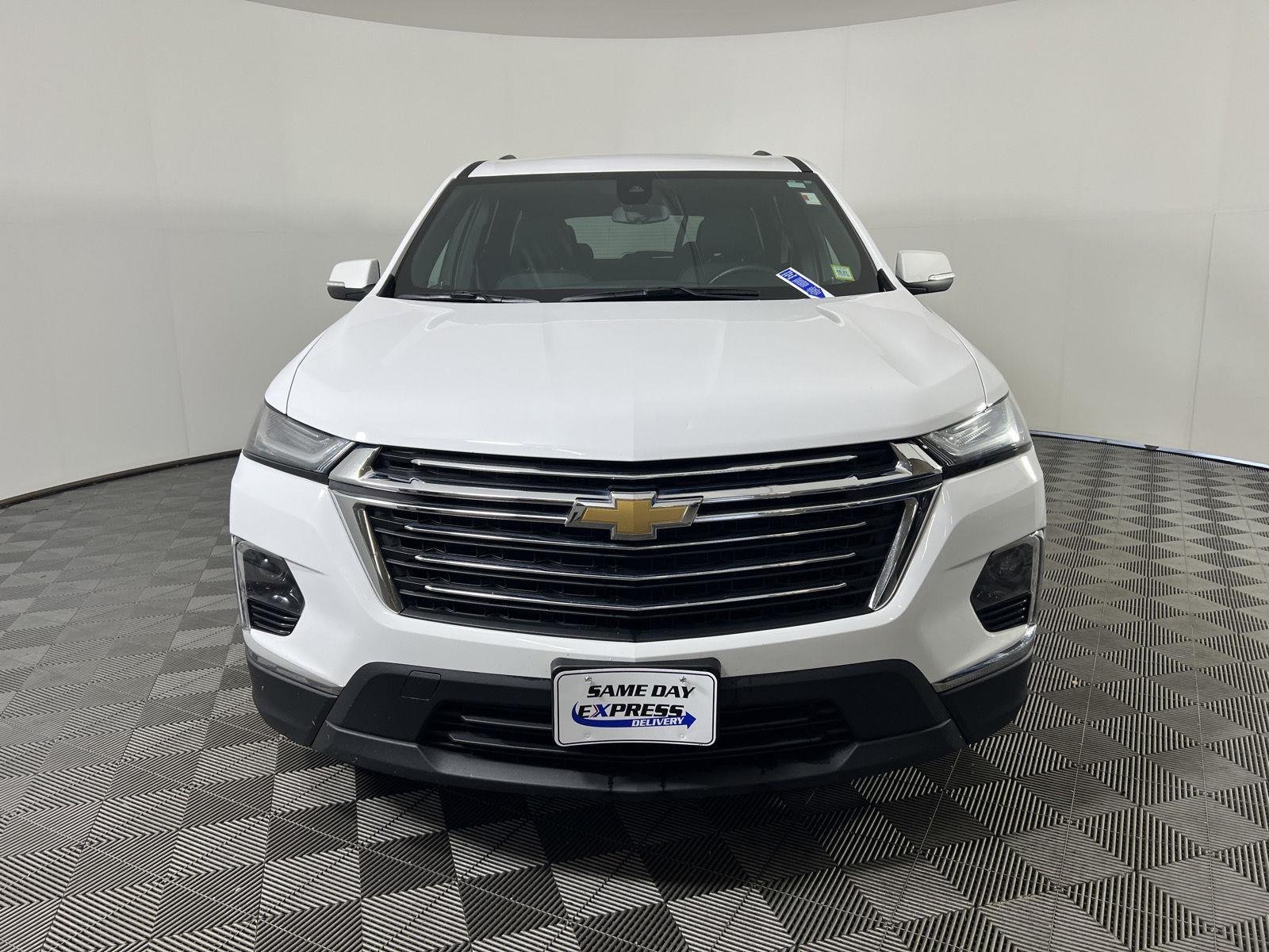 Used 2023 Summit White Chevrolet LT image 32