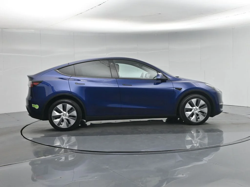 Used 2023 Blue Tesla Long Range image 21
