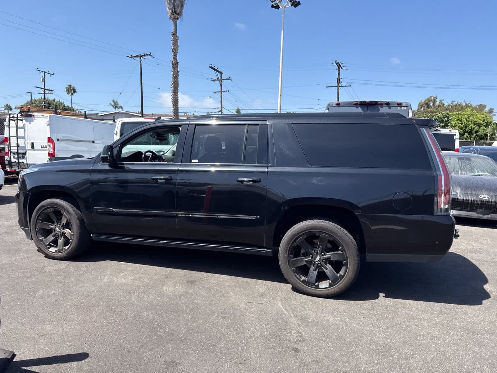 Used 2018 Black Raven Cadillac Premium Luxury image 21