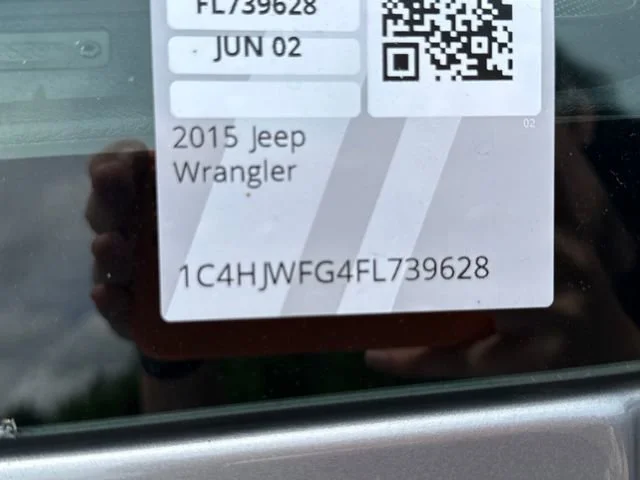 Used 2015 Billet Silver Metallic Clearcoat Jeep Unlimited Rubicon image 29