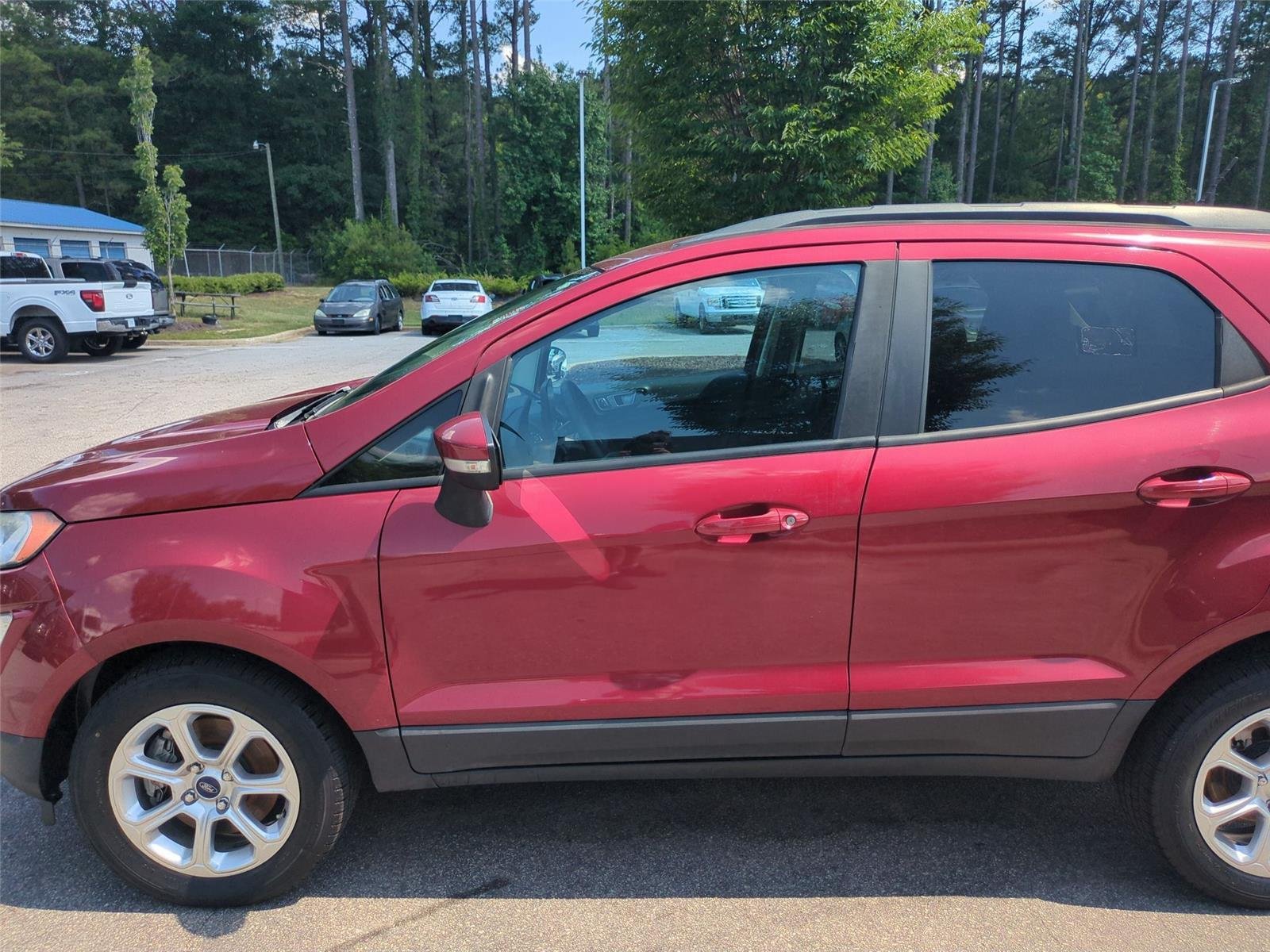 Used 2020 Ruby Red Metallic Tinted Clearcoat Ford SE image 15