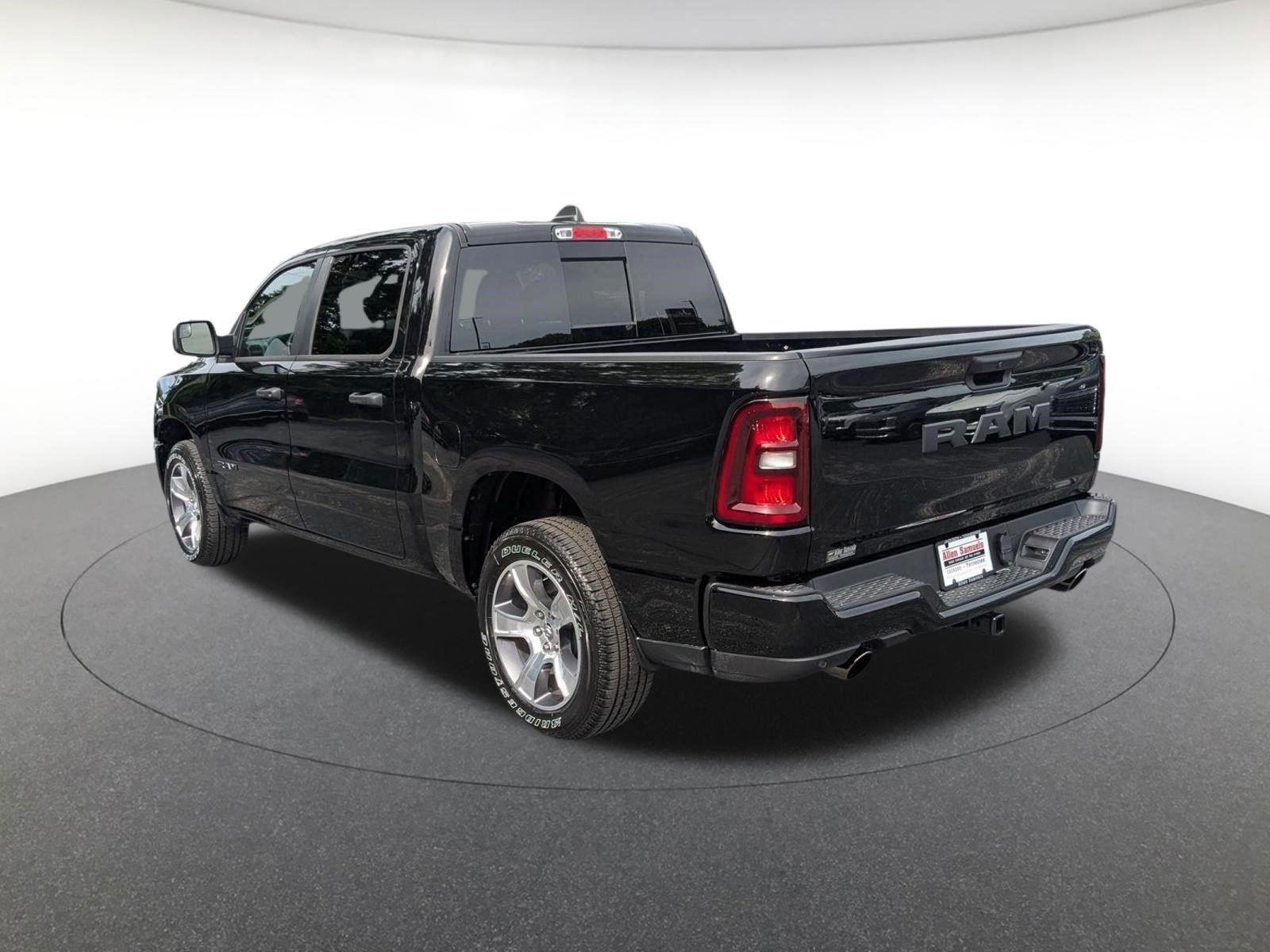 New 2026 Diamond Black Crystal Pearl-Coat Exterior Paint RAM Express image 6