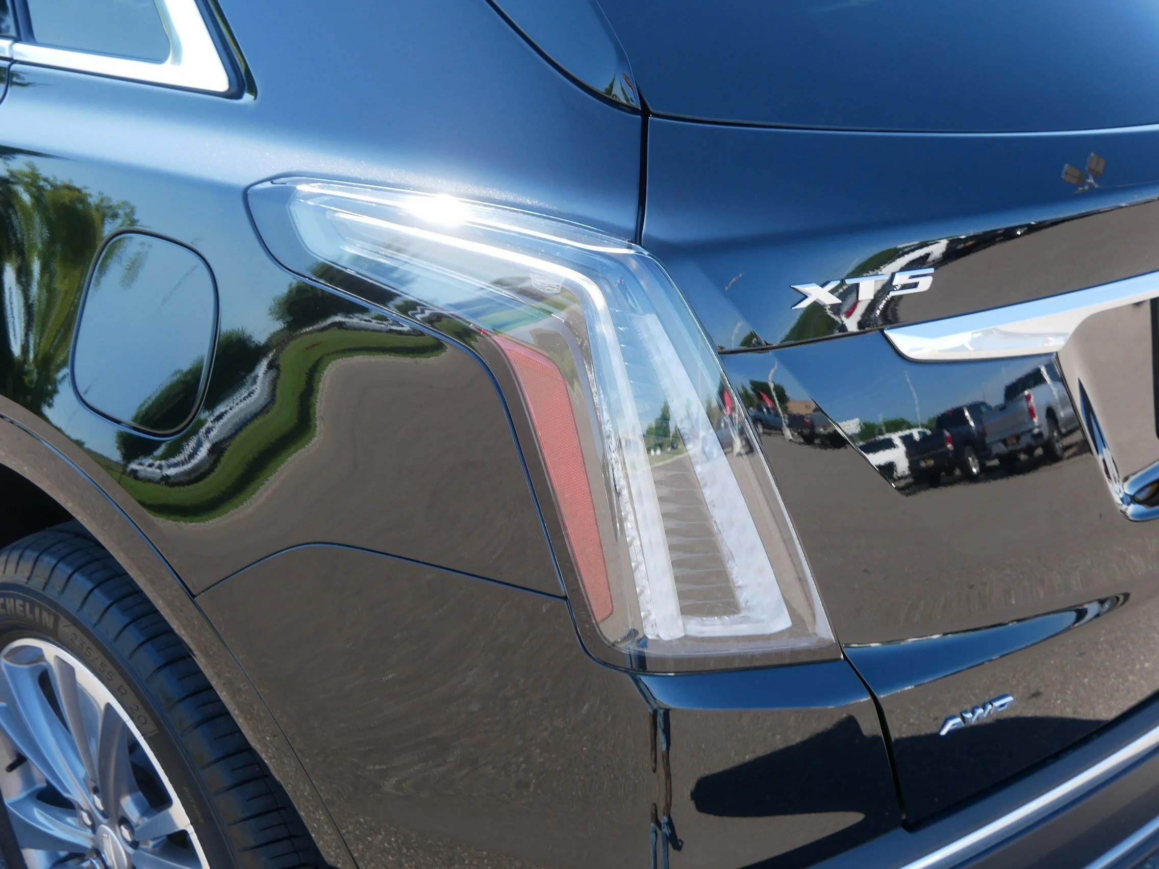 Used 2025 Stellar Black Metallic Cadillac AWD Premium Luxury image 17
