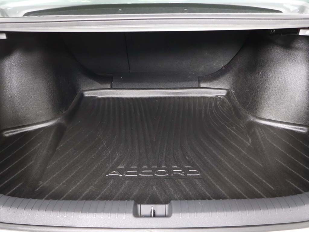 2024 Honda Accord Hybrid EX-L - Photo 19