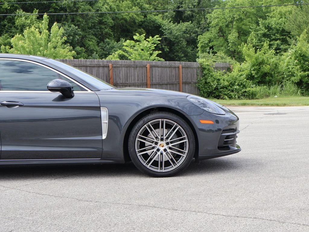 Used 2018 Volcano Grey Metallic Porsche 4S Executive image 11