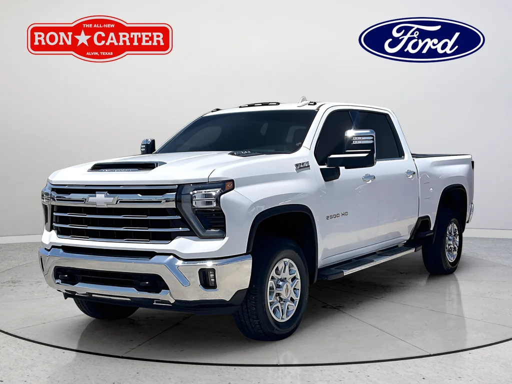 Used 2026 White Chevrolet LTZ image 3