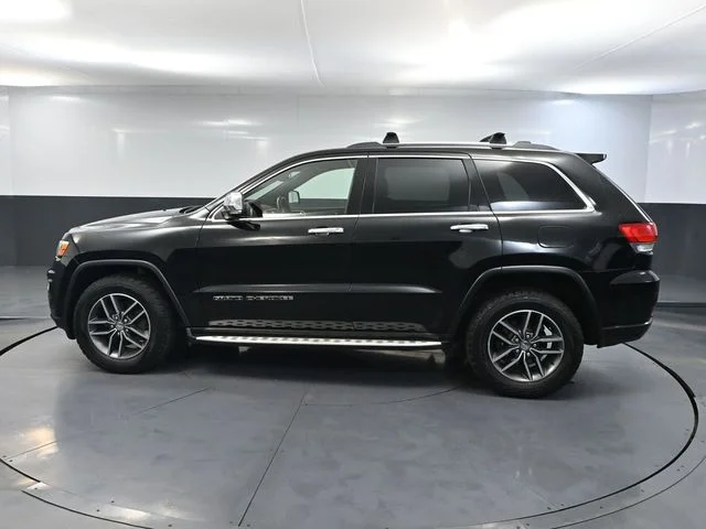 Used 2017 Black Jeep Limited image 9