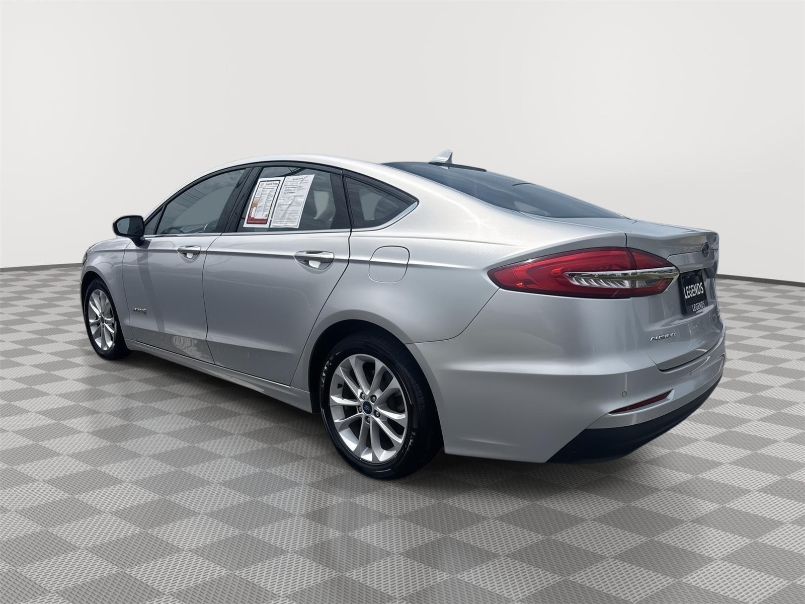 Used 2019 Ingot Silver Ford SE image 10