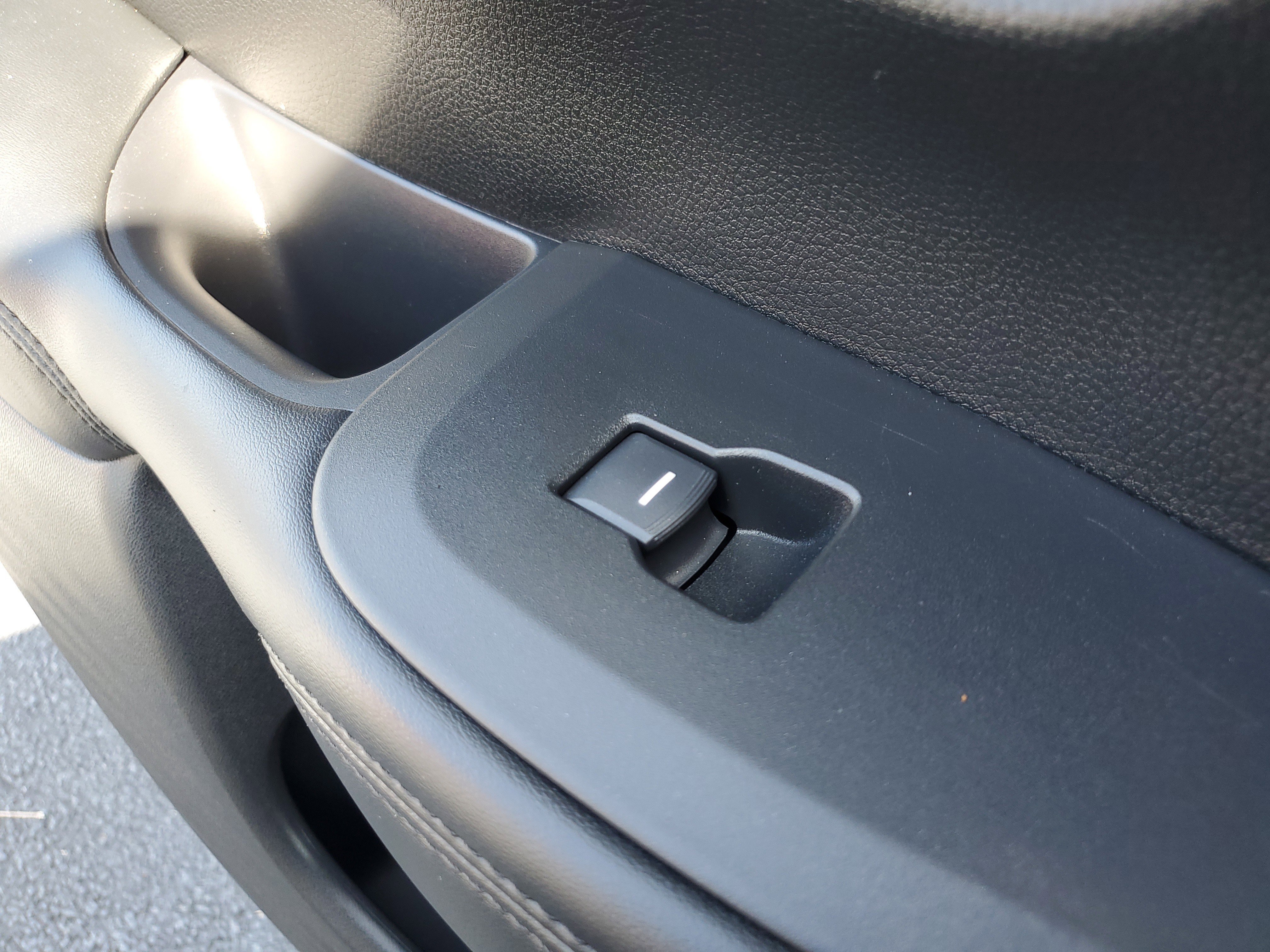 Used 2023  Honda LX image 14