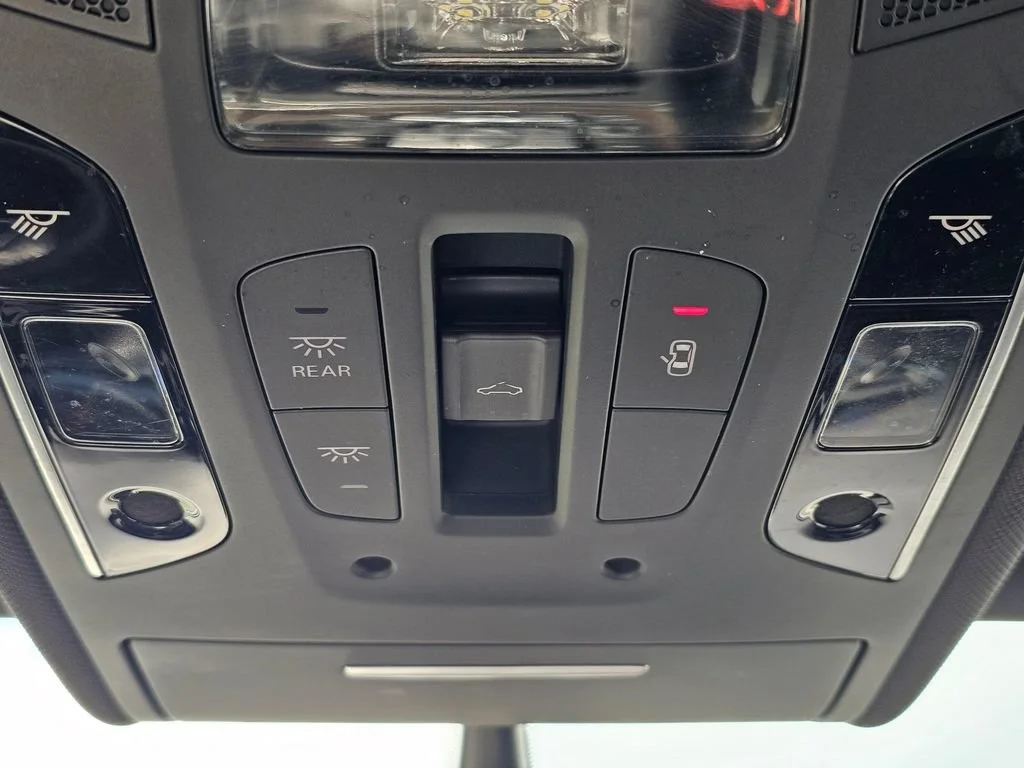 Used 2017  Audi Premium Plus image 34