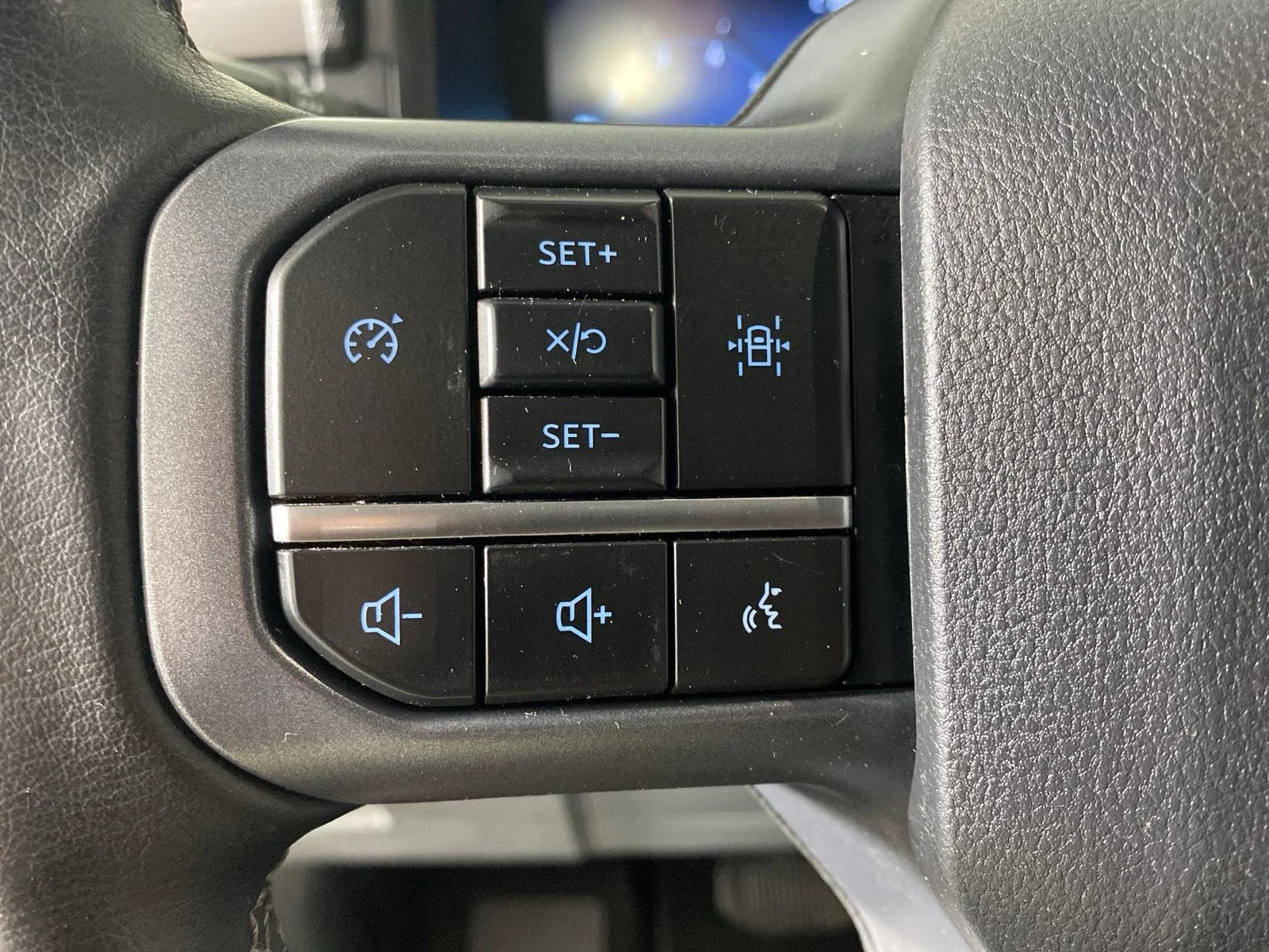 Used 2025 Carbonized Gray Ford XLT image 14