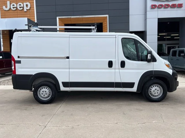 Used 2025 White Ram TRADESMAN image 2