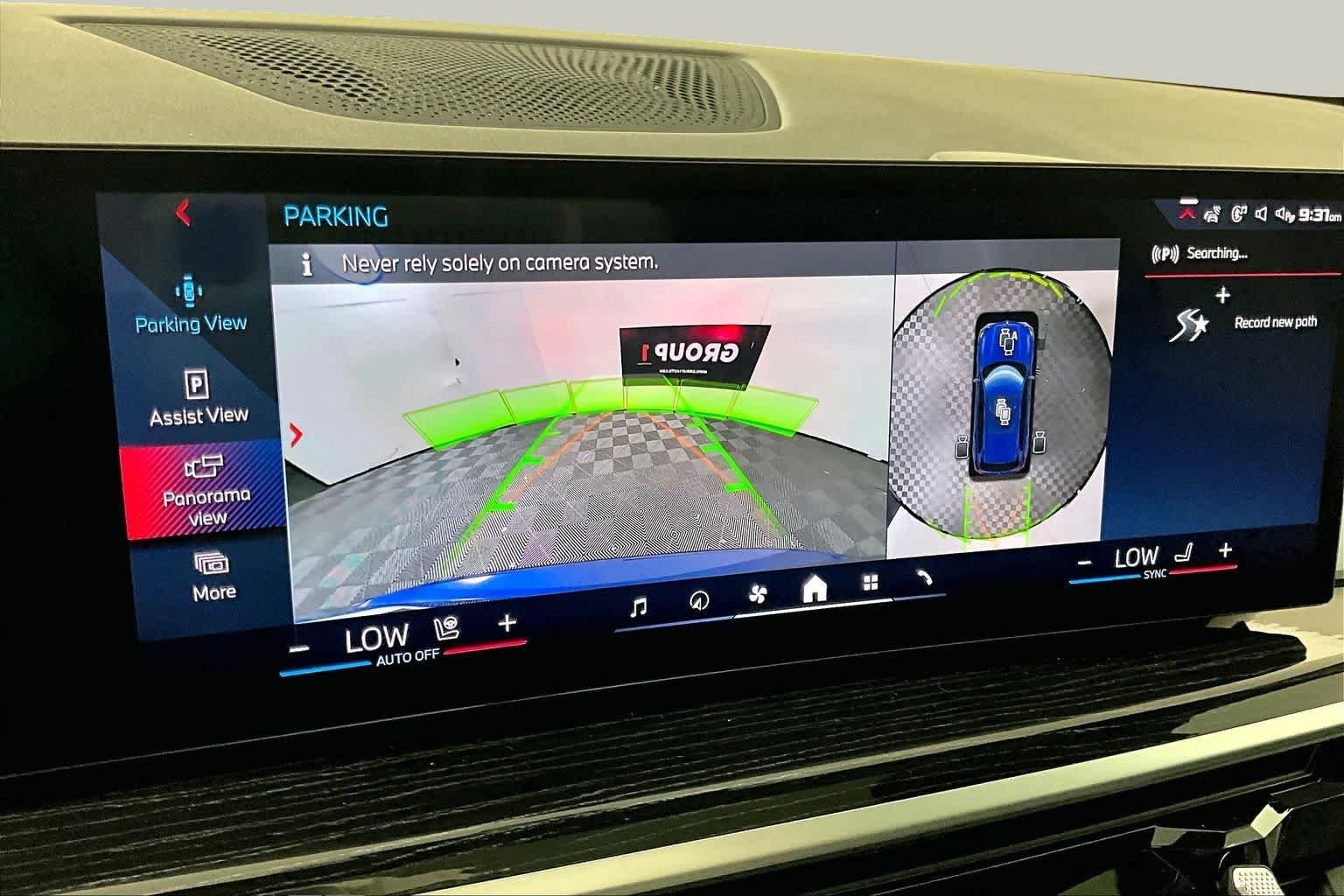 Used 2025 Marina Bay Blue Metallic BMW M60i image 26