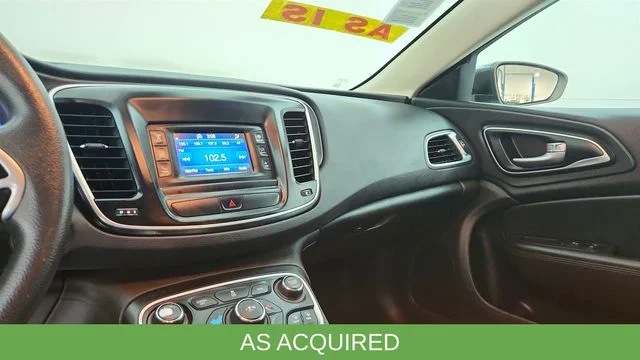Used 2015 Black Chrysler Limited image 21