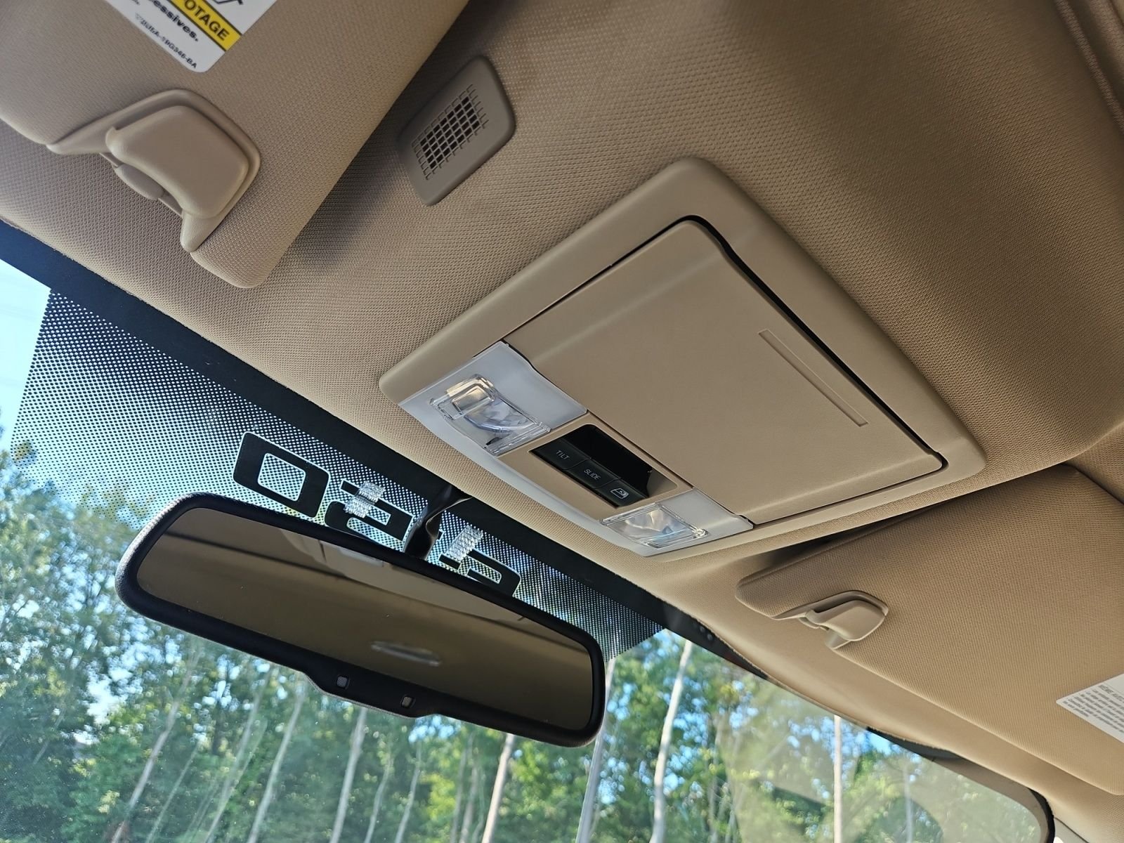 Used 2010  Ford Lariat image 29