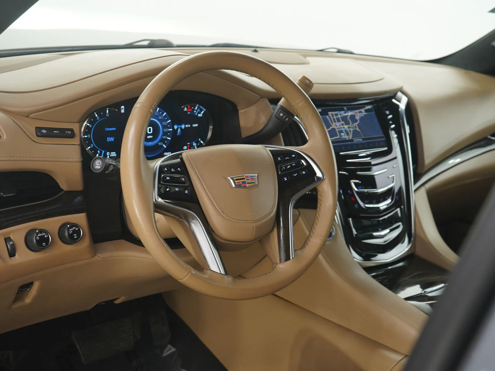 Used 2019 Satin Steel Metallic Cadillac Platinum Edition image 27