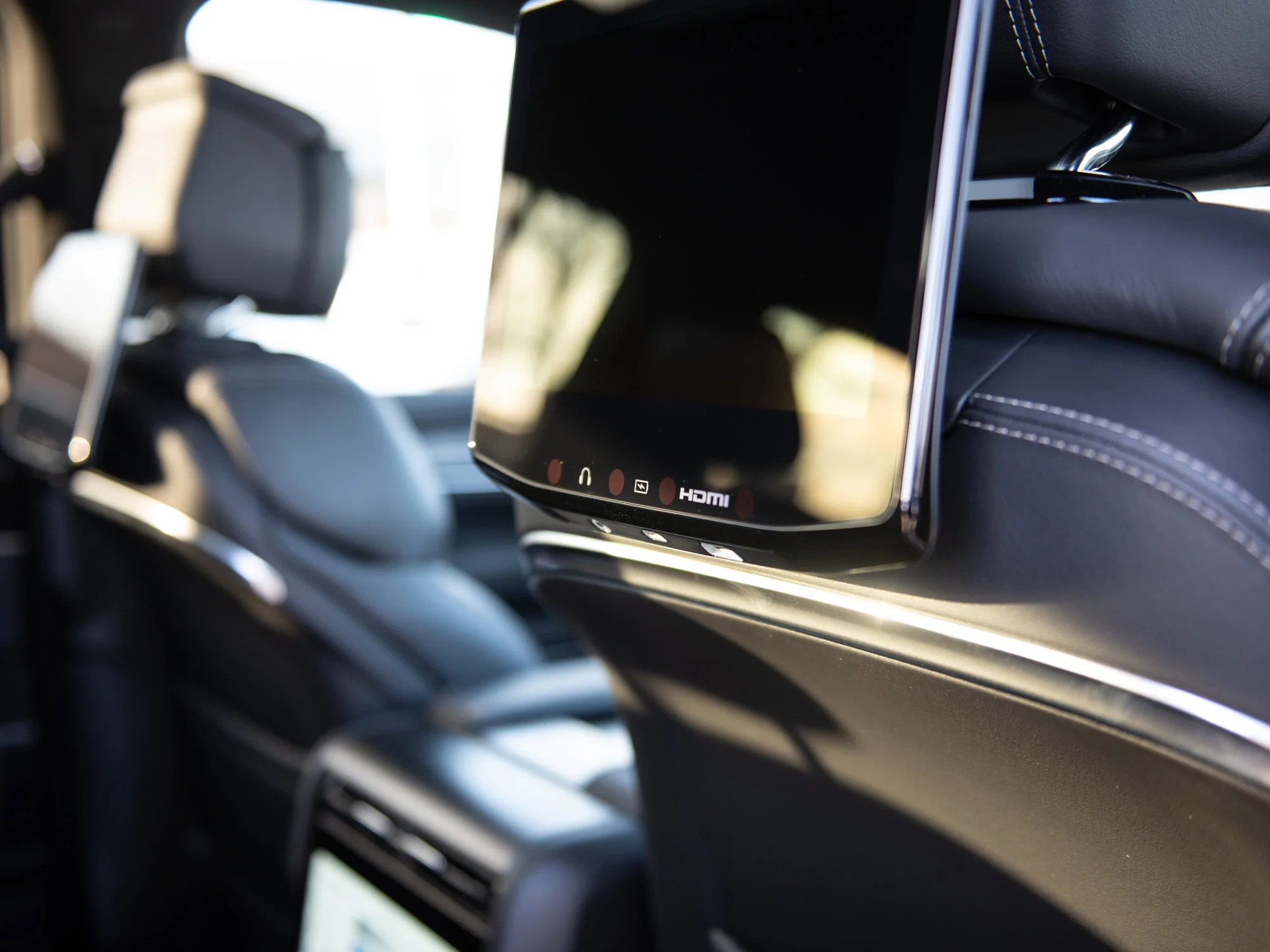 New 2026 Black Jeep Summit Obsidian* image 33