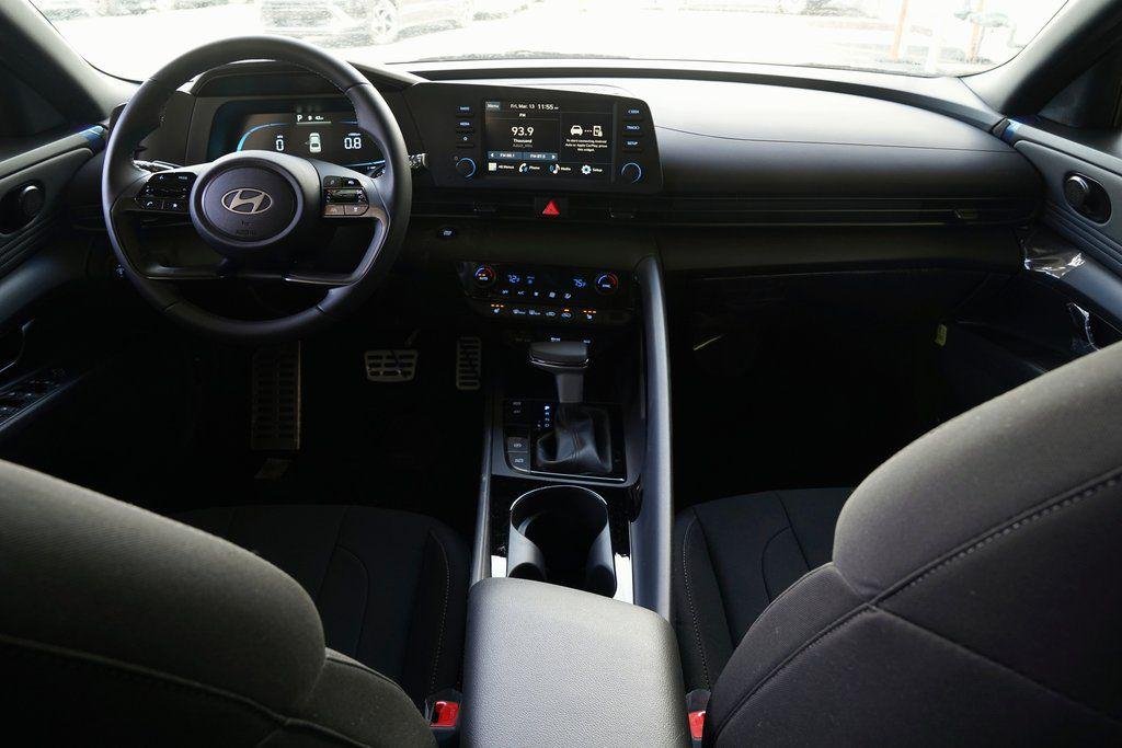 New 2026 Amazon Gray Hyundai SEL Sport Premium image 7