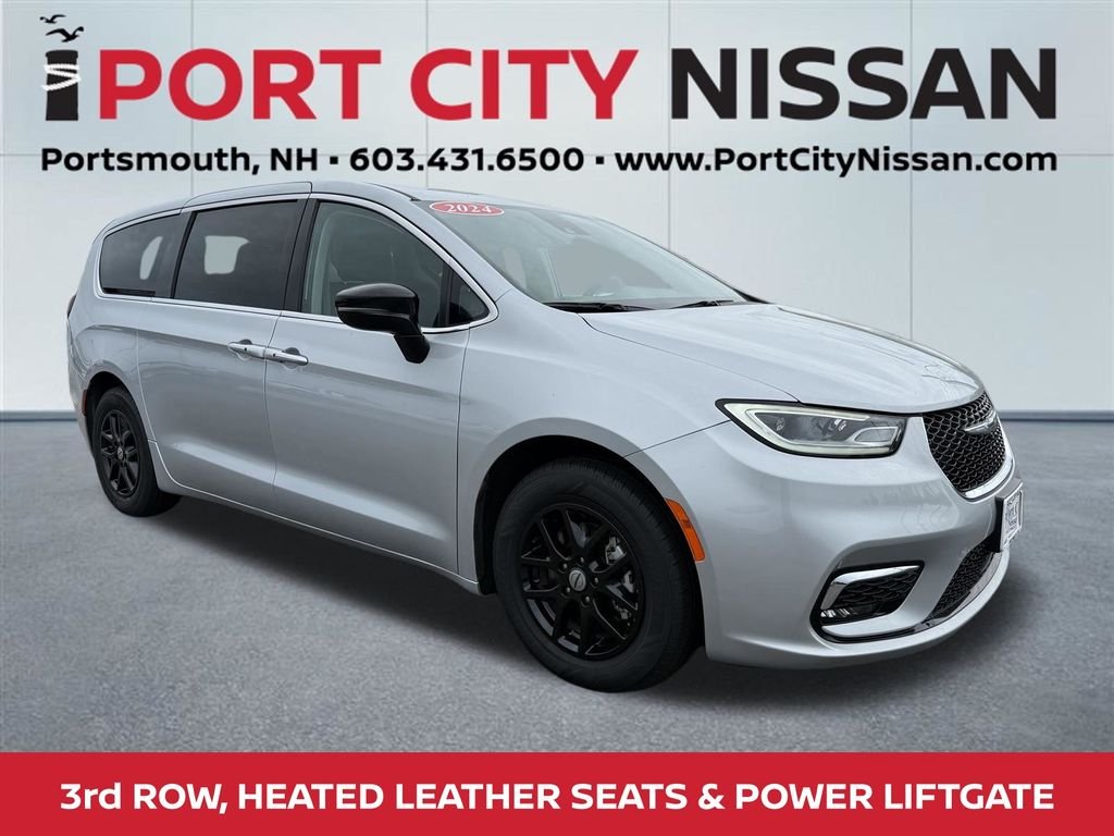Used 2024 Silver Mist Clearcoat Chrysler Touring L w/heated leather seats image 1